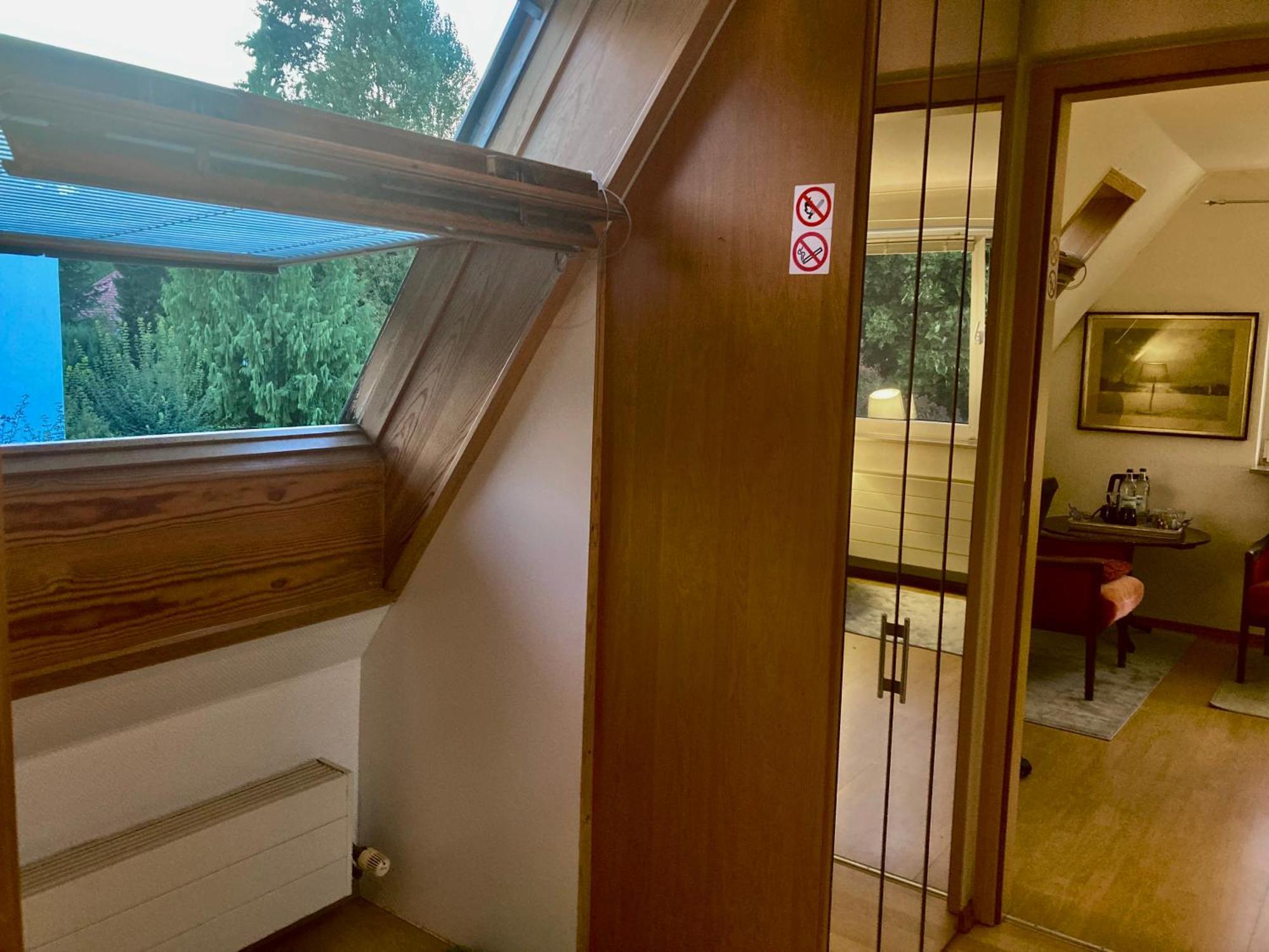 Privatzimmer Am Volkspark - Naehe Arenen Und Trabrennbahn Hamburg Exterior photo